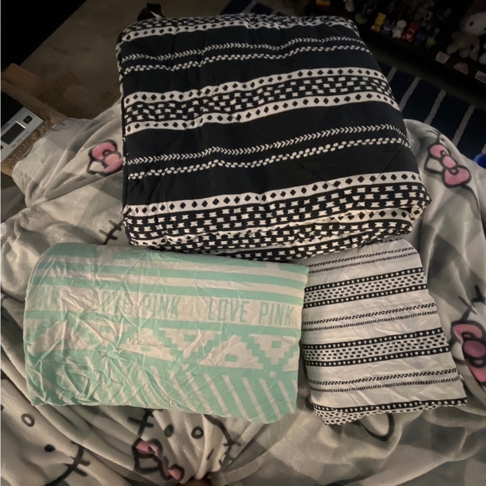 PINK Victoria’s Secret Bedding